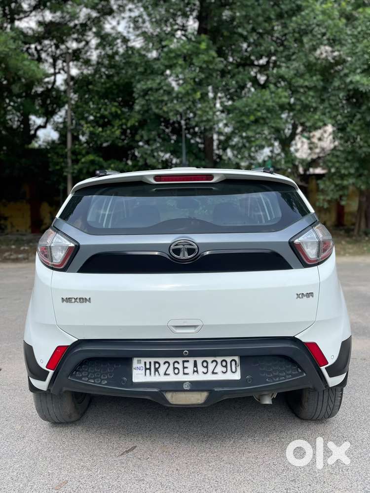 Tata Nexon Amt 1.2 Revotron Xma, 2019, Petrol