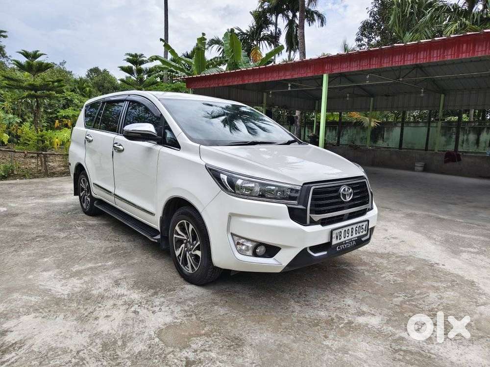 Toyota Innova Crysta 2.4 G Plus Mt 7 Str, 2025, Diesel