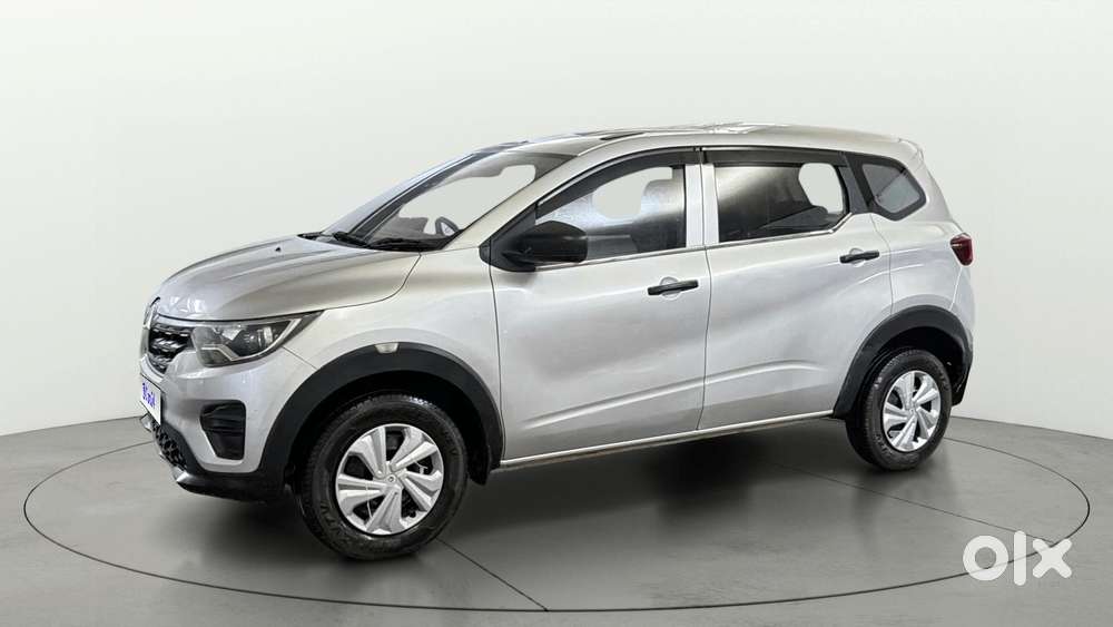 Renault Triber 1.0 Rxe, 2023, Petrol