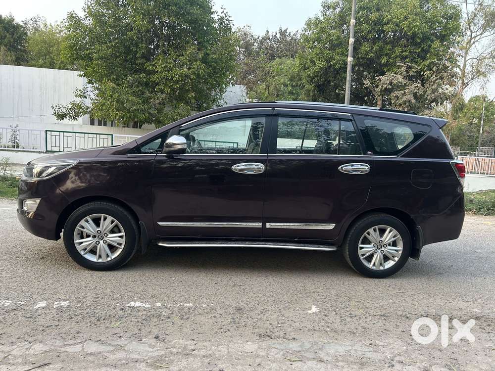 Toyota Innova Crysta 2.8 Zx At 7 Seater, 2018, Diesel