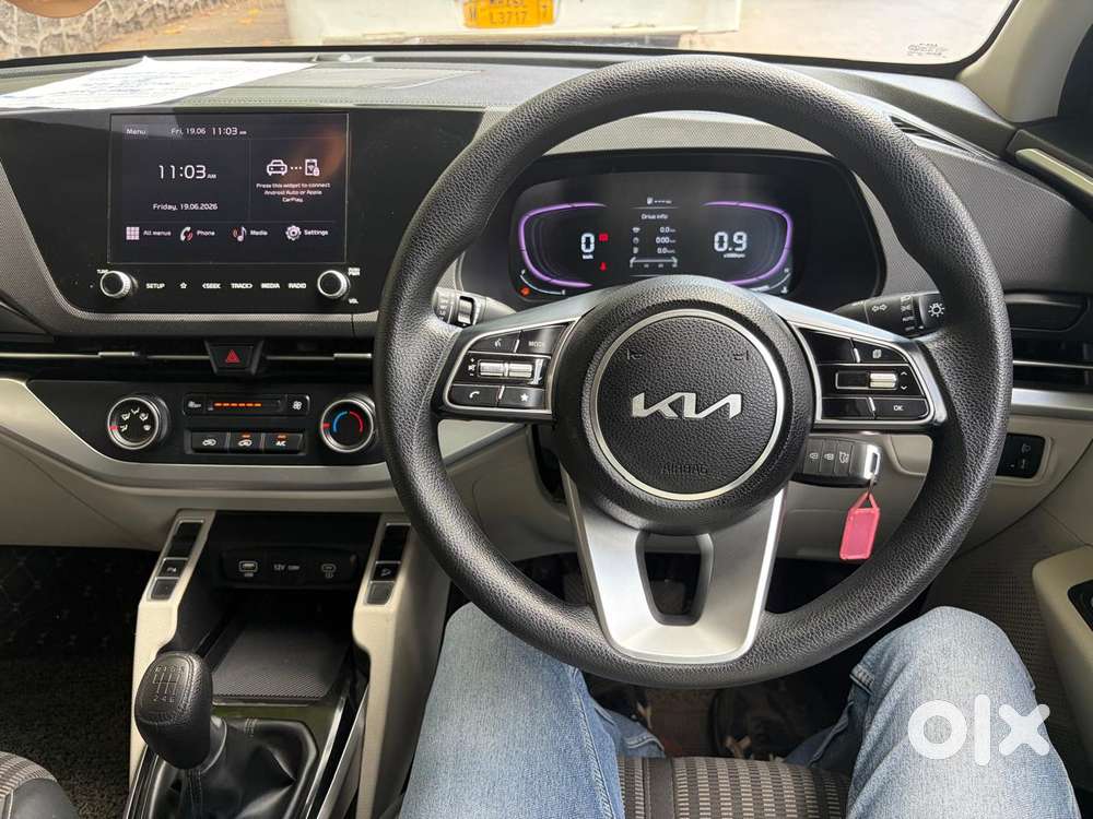 Kia Carens 1.5 Prestige 7 Str, 2023, Petrol