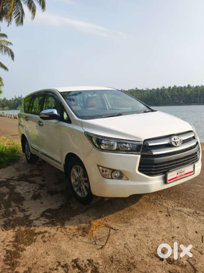 Toyota Innova Crysta 2.8 Gx At, 2016, Diesel