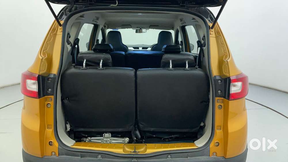 Renault Triber 1.0 Rxz Dual Tone, 2021, Petrol