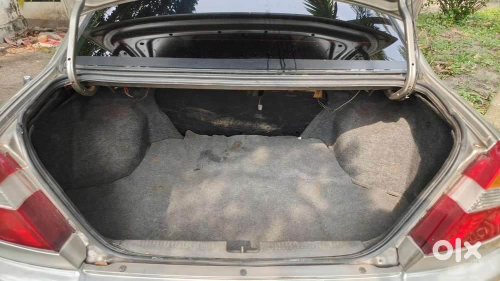 Mitsubishi Diesel Car 2000