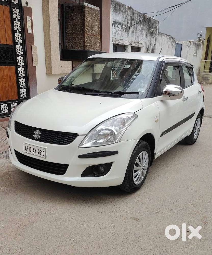 Maruti Suzuki Swift Lxi Optional-o, 2011, Petrol
