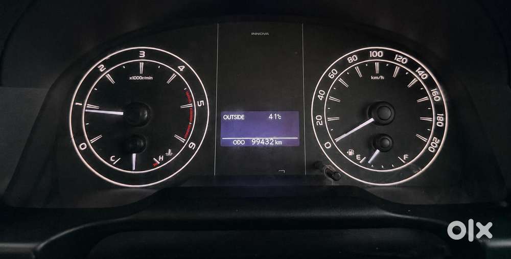 Toyota Innova Crysta 2.4 G Mt 8s, 2023, Diesel
