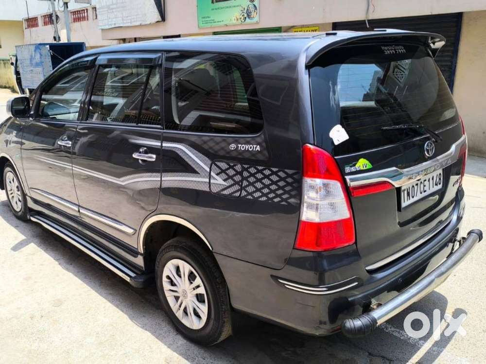 Toyota Innova 2.5 G (diesel) 8 Seater Bs Iv, 2016, Diesel