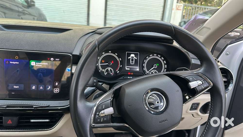 Skoda Slavia Petrol 2025