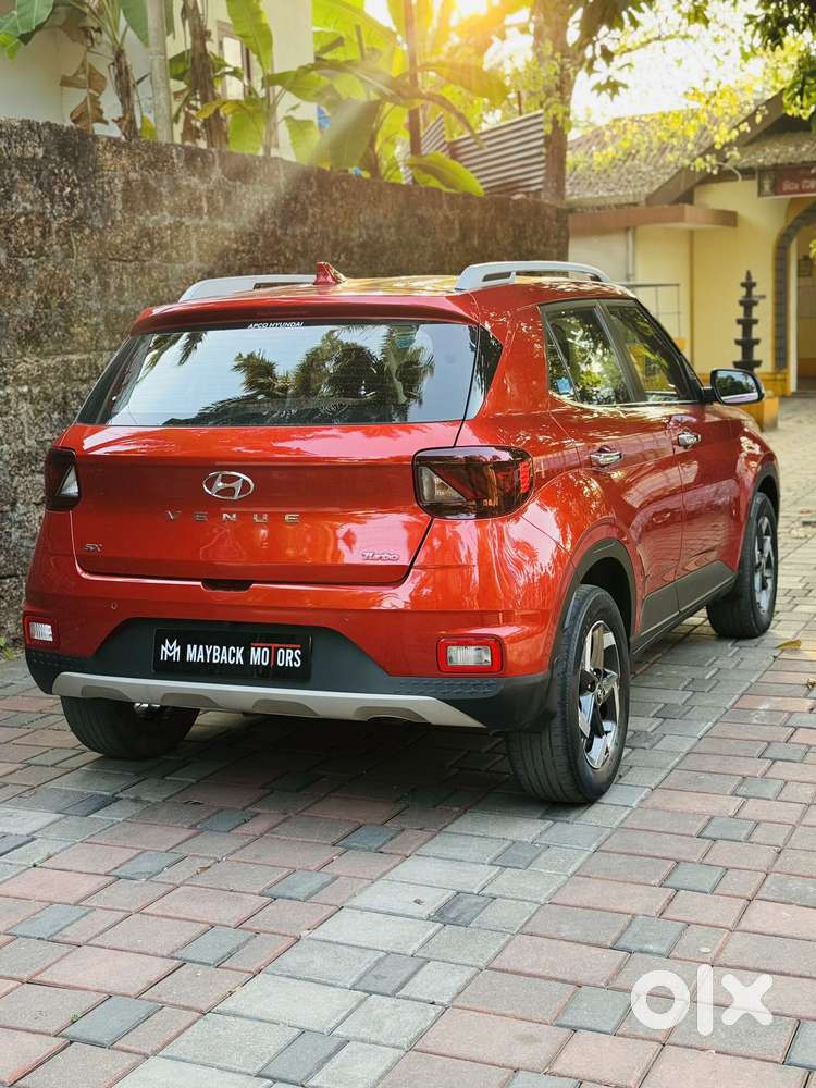 Hyundai Venue Sx+ At, 2019, Petrol