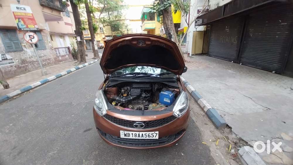 Tata Tigor Xe, 2018, Petrol