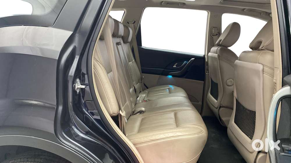 Mahindra Xuv500 2.2 W10, 2016, Diesel