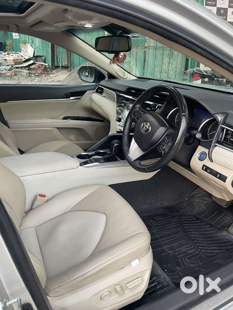 Toyota Camry Hybrid, 2020, Petrol