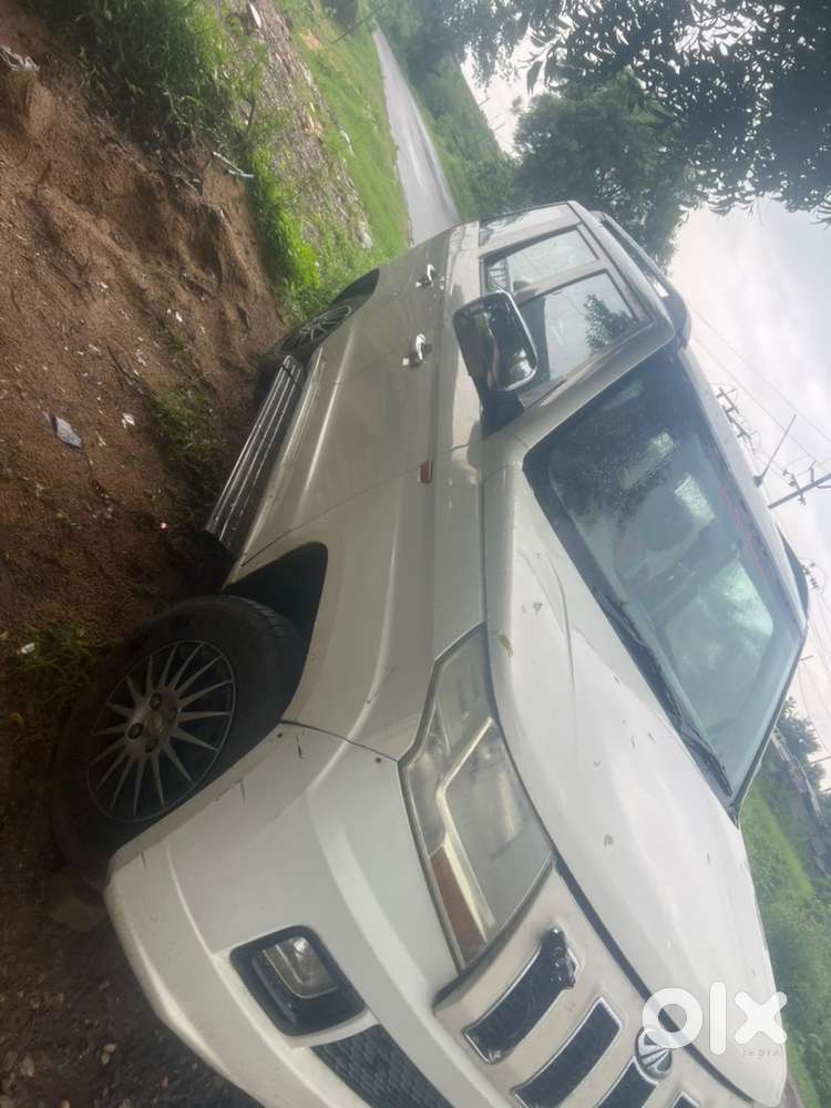 Mahindra Tuv 300 2016
