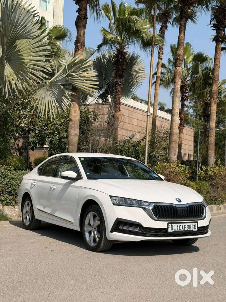 Skoda Octavia 2.0 Style Tsi At, 2022, Petrol