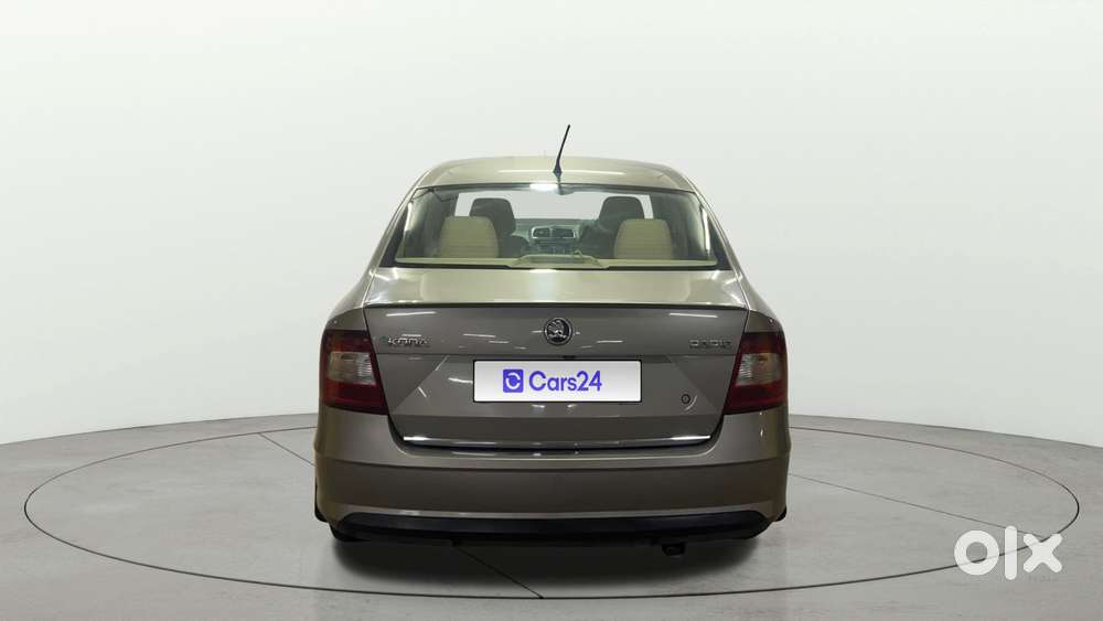 Skoda Rapid 1.6 Mpi At Style, 2019, Petrol