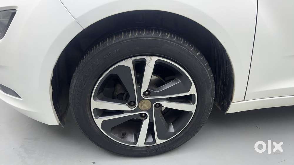 Tata Altroz 1.2 Xz Plus I-turbo, 2022, Petrol