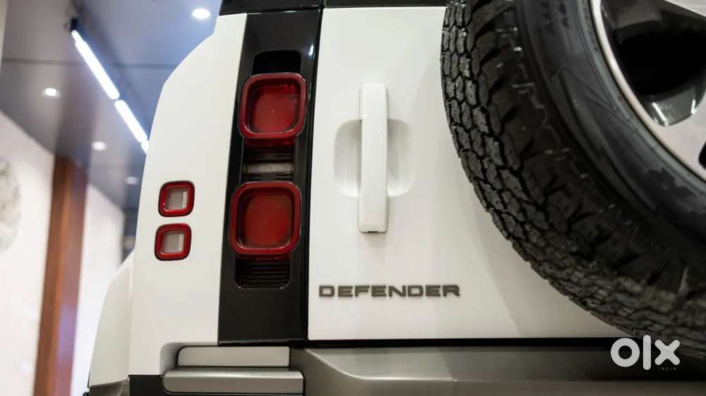Land Rover Defender, 2024, Petrol