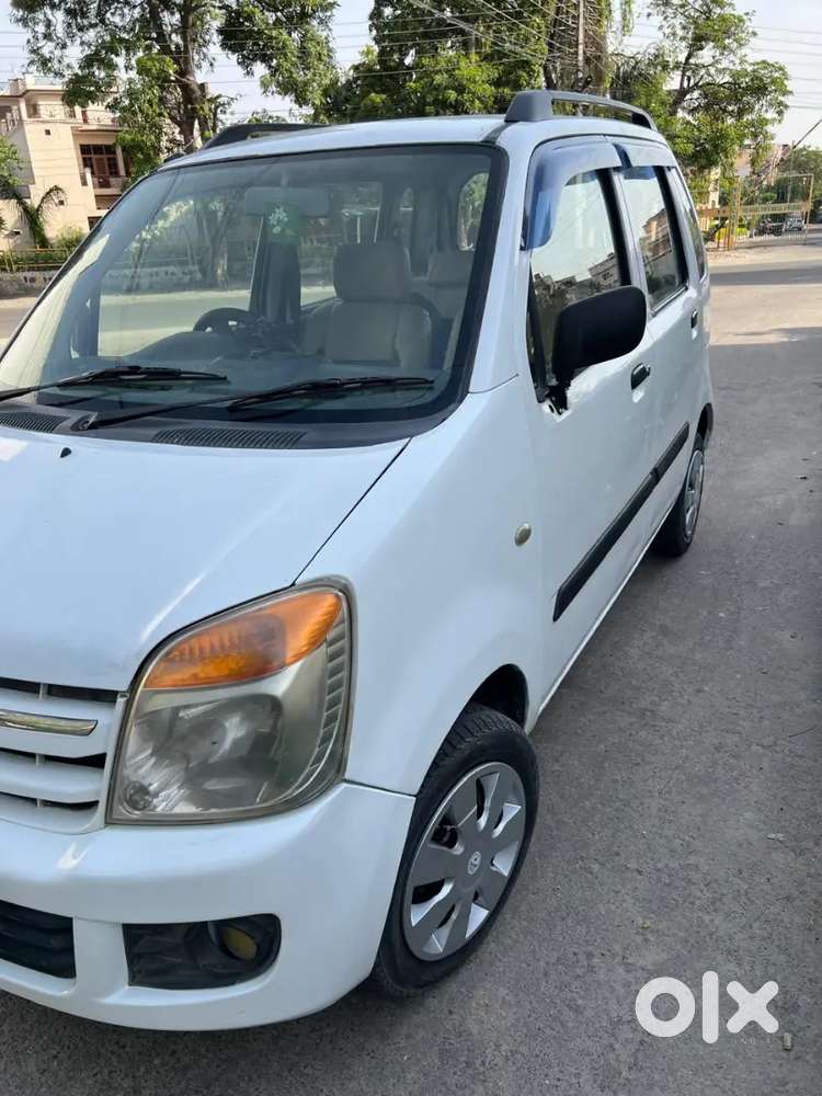 Car In Home Engine Gare Paint Okkk 29 Tak Passs