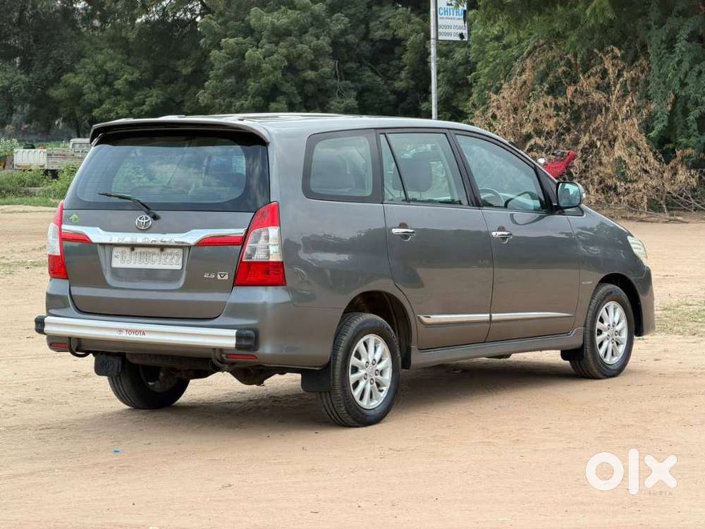 Toyota Innova 2.5 Vx 8 Str Bs-iii, 2013, Diesel