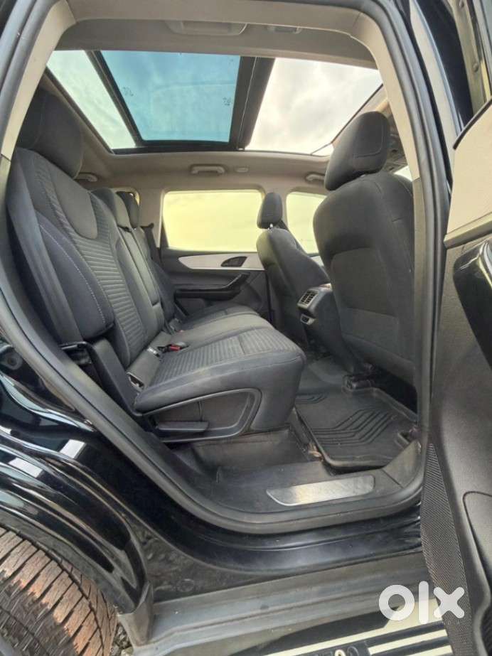 Mahindra Xuv700 2.2 Ax 5 Diesel Mt 7 Str, 2024, Diesel