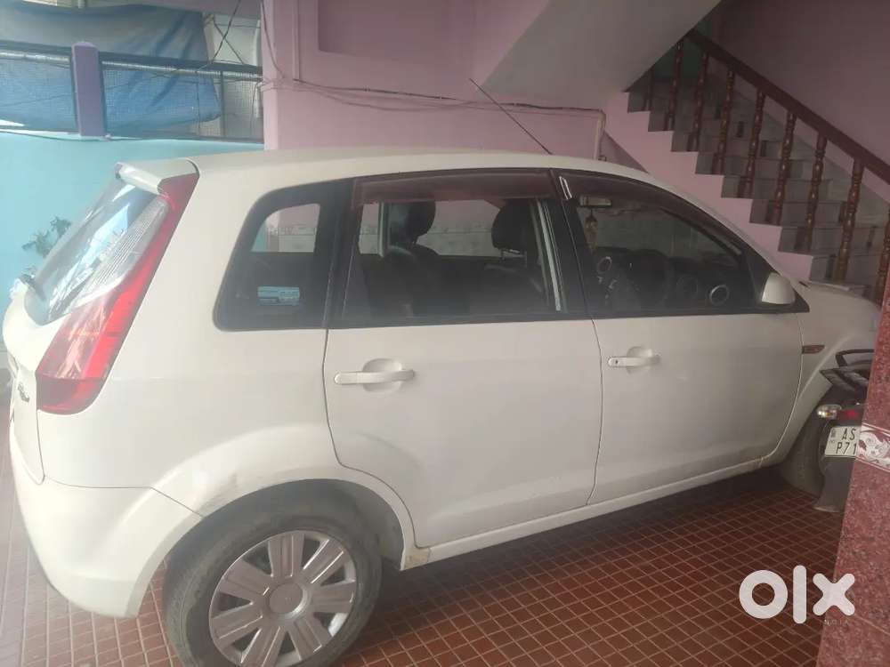 Ford Figo Petrol Manual 2011