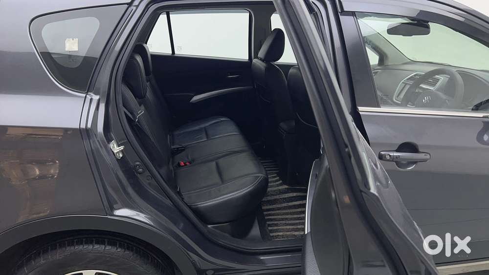 Maruti Suzuki S-cross 1.5 Alpha At, 2022, Petrol