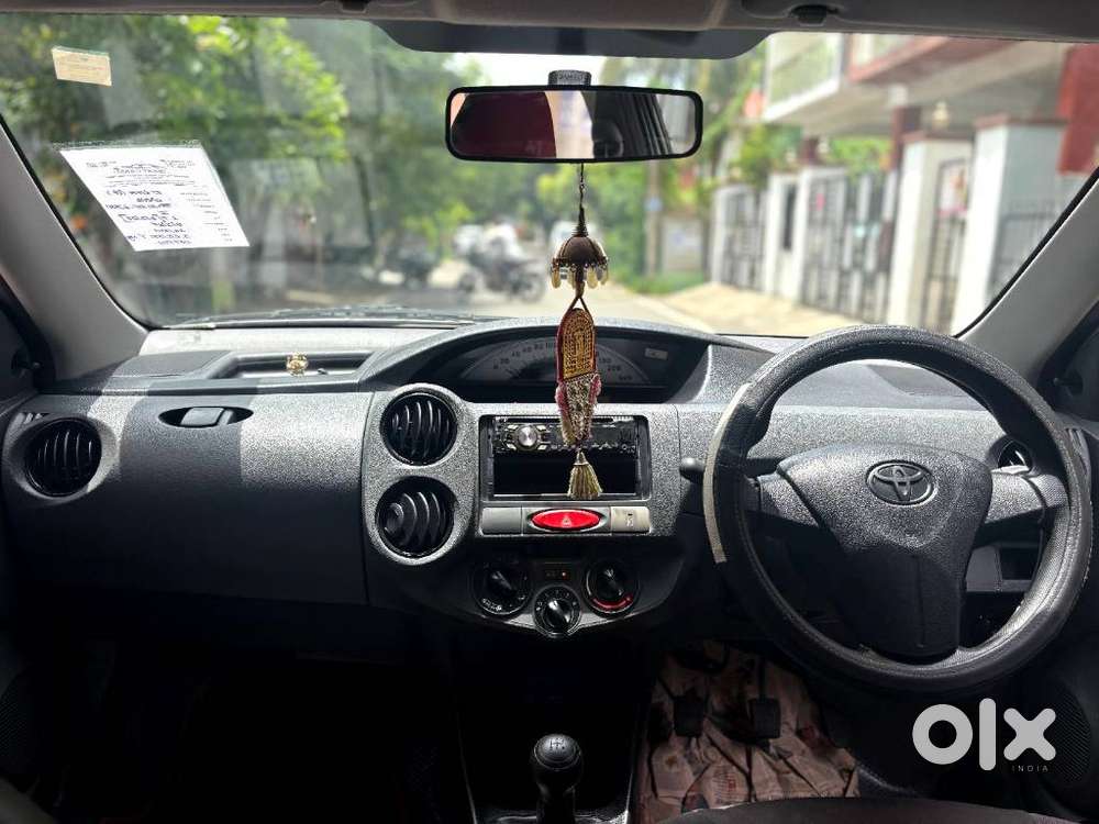 Toyota Etios Liva G, 2012, Petrol