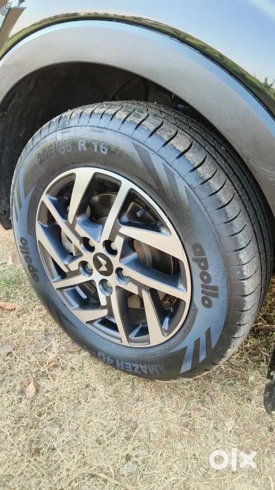 Mahindra Xuv 300 W8 Optional
