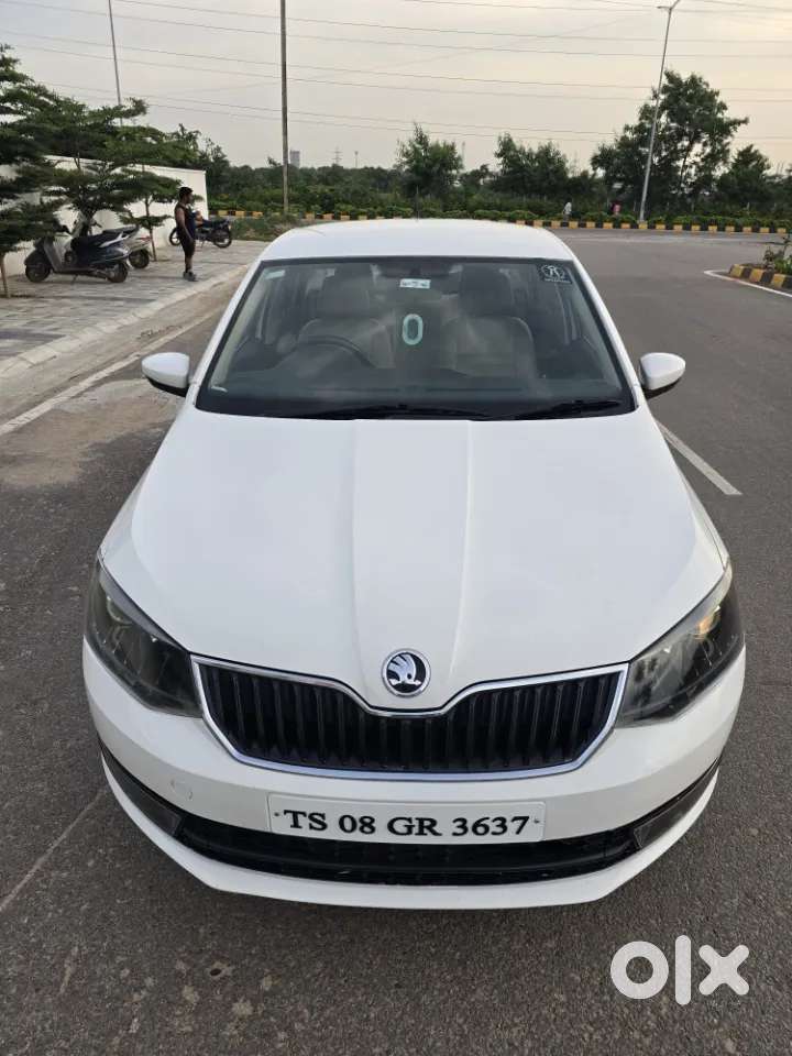 Skoda Rapid 1.6 Mpi Ambition, 2019, Petrol