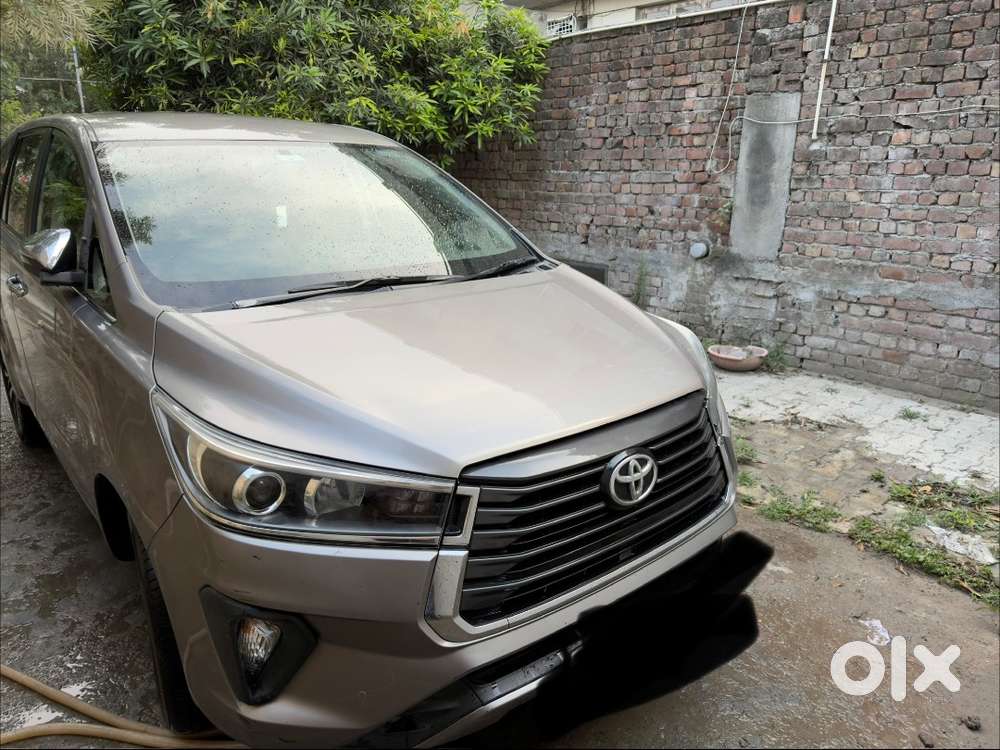 Excellent Condition Innova Crysta At Diesel 7 Seater Top Model