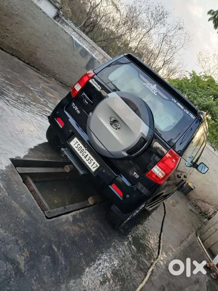 Mahindra Tuv 300 2018 Diesel 23000 Km Driven