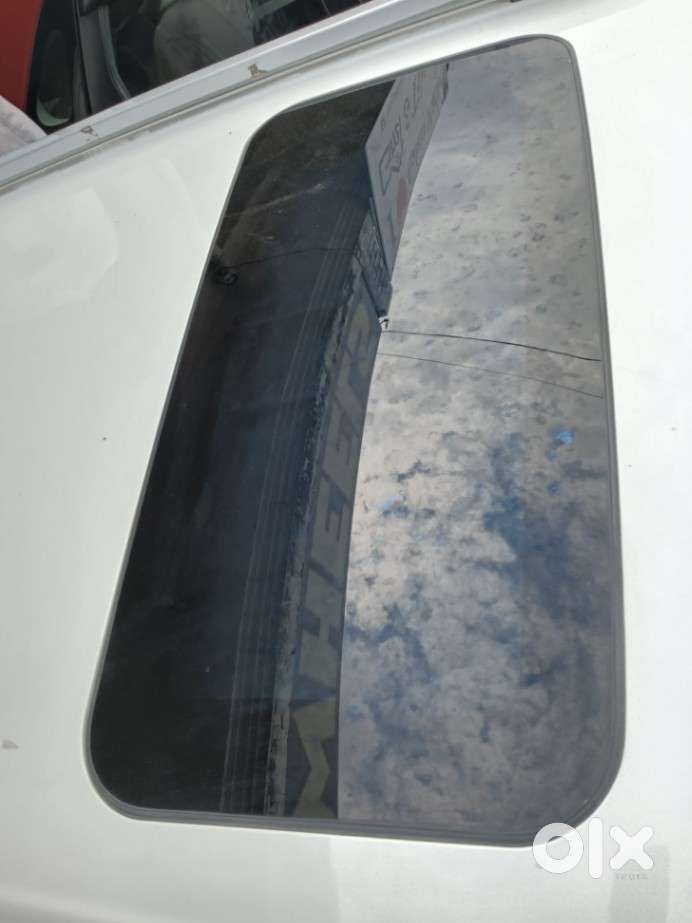 Maruti Suzuki Brezza 1.5 Zxi Smart Hybrid, 2023, Petrol