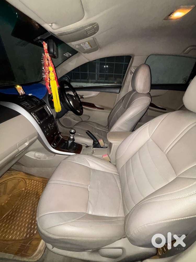 Toyota Corolla Altis 2011