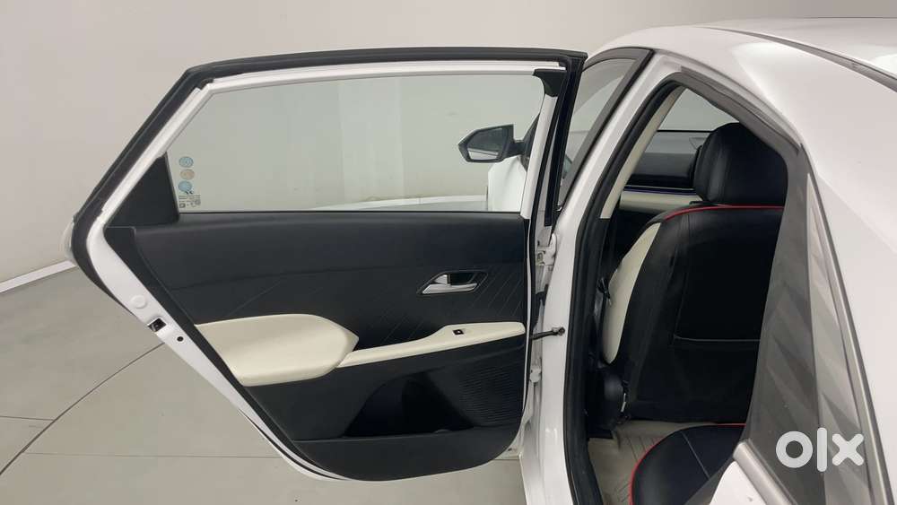 Hyundai Verna 1.5 Sx Petrol Mt, 2024, Petrol