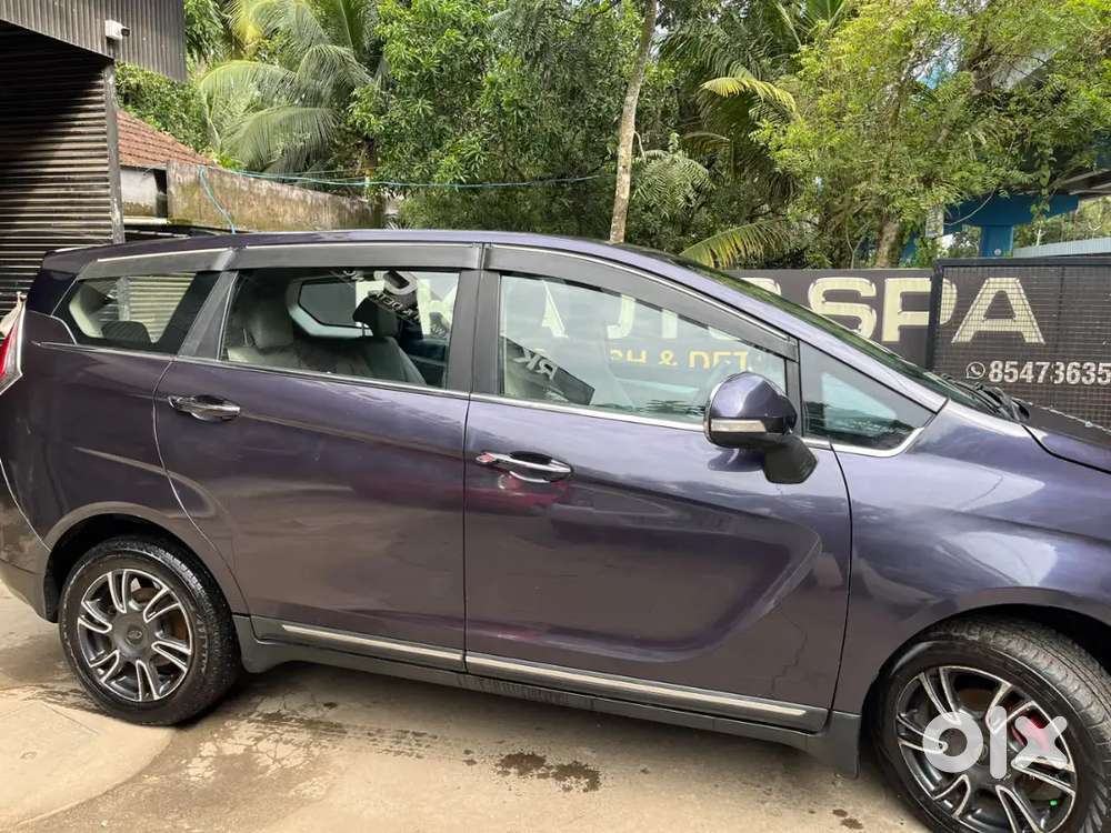 Mahindra Marazzo M8 Diesel 2018
