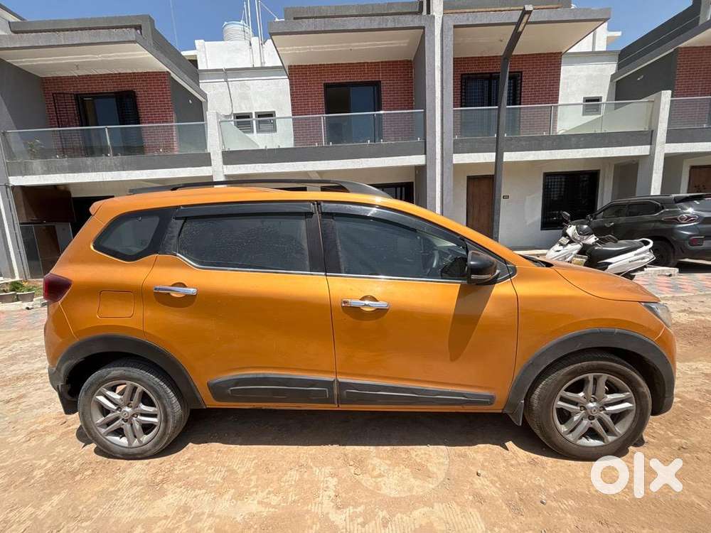 Renault Triber 2022 Petrol Well Maintained
