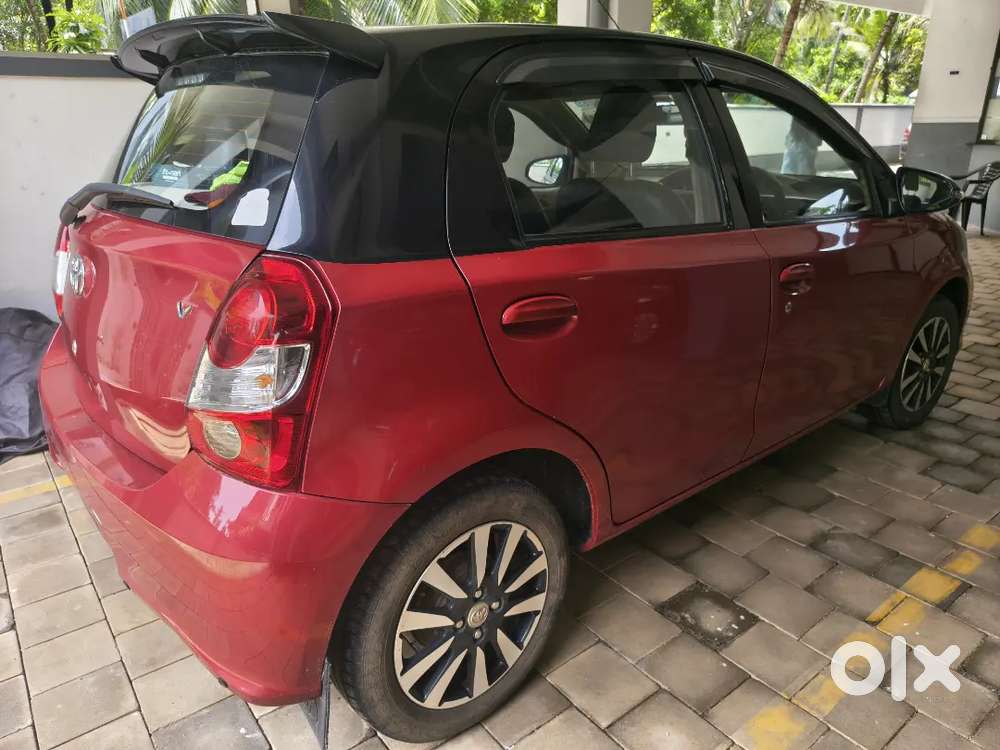 Toyota Etios Liva V Dual Tone Limited Edition 2017 Petrol