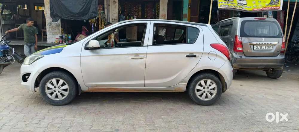 Silver Hyundai I20 Abs