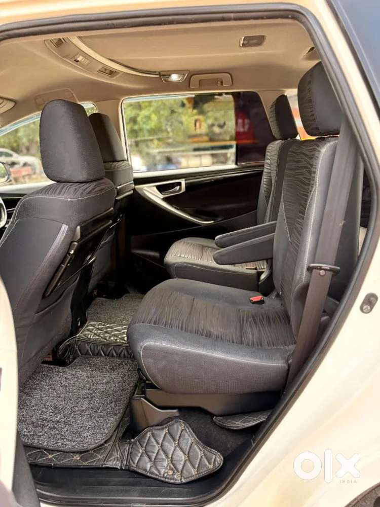 Toyota Innova Crysta 2.4 V 7 Str, 2017, Diesel