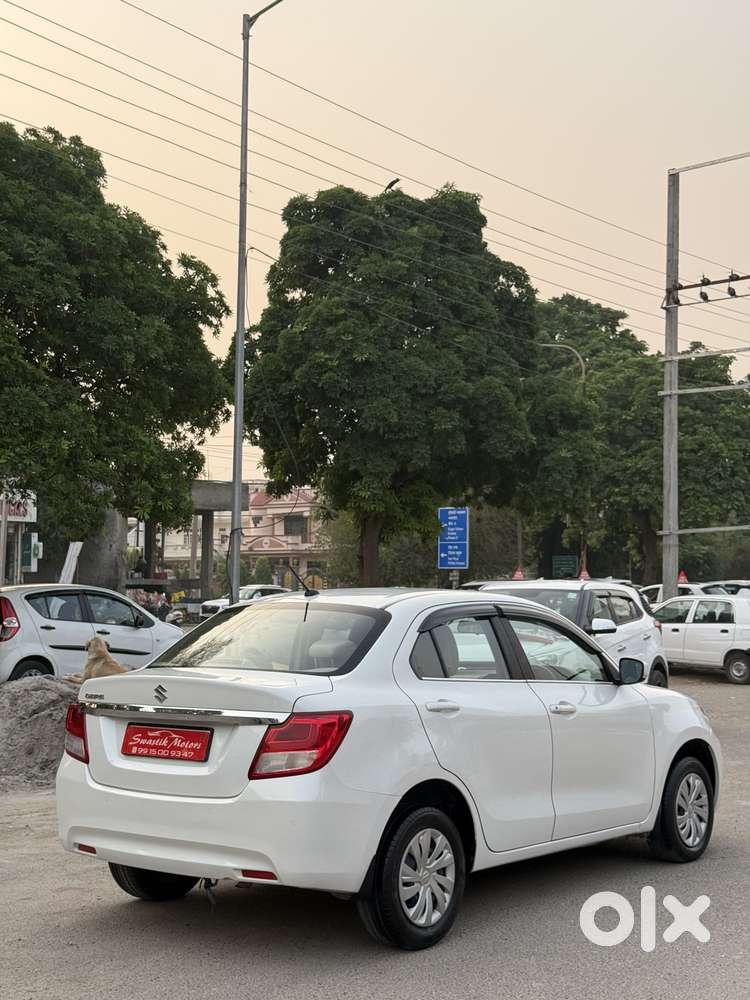Maruti Suzuki Dzire 1.2 Vxi, 2023, Petrol