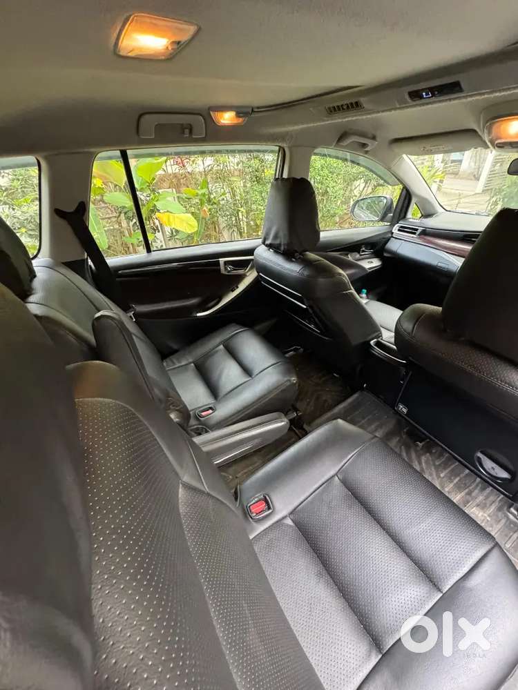 Toyota Innova Crysta V 2017 18 Reg