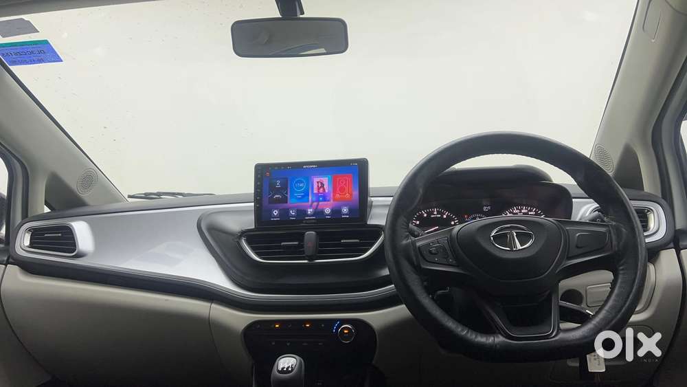 Tata Altroz 1.2 Xm, 2023, Petrol