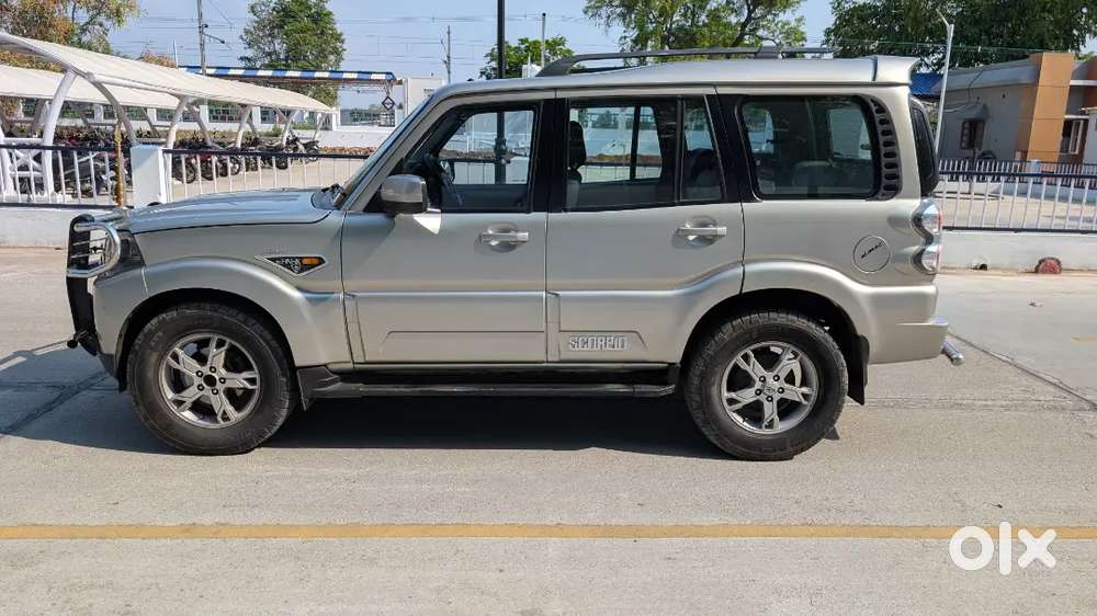 Mahindra Scorpio 2015 Diesel 164000 Km Driven