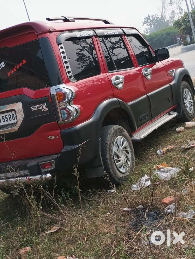 Mahindra Scorpio Classic 2015