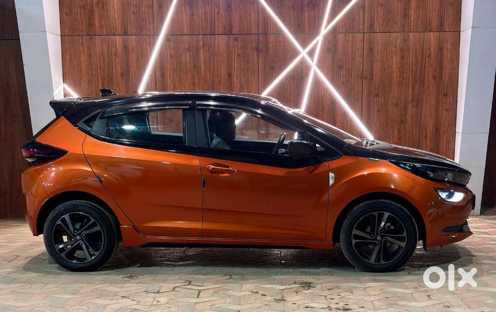 Tata Altroz 1.2 Xt I-turbo Petrol, 2025, Petrol