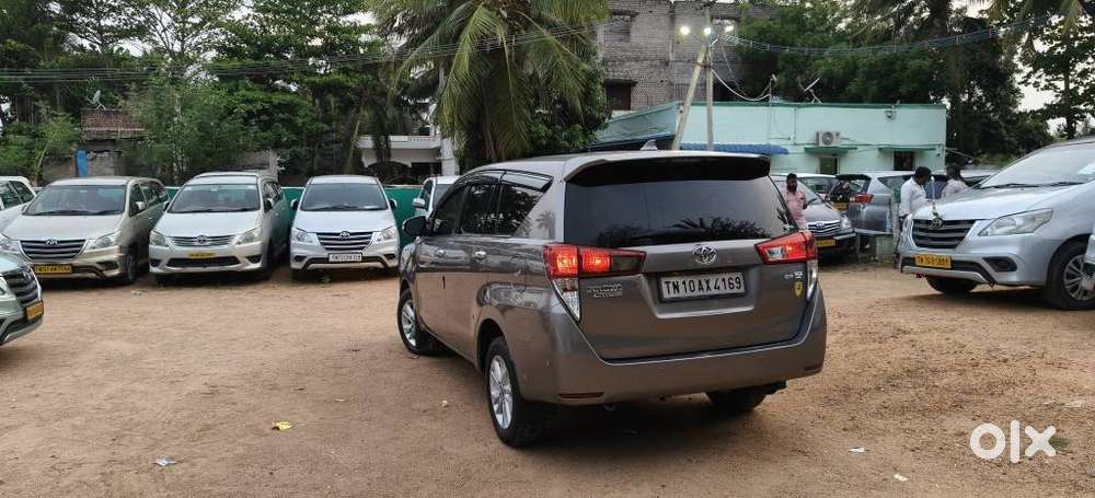 Toyota Innova Crysta 2.8z Automatic, 2016, Diesel