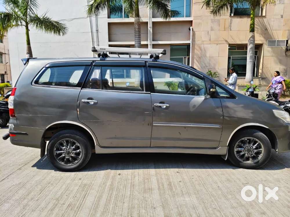 Toyota Innova 2012 For Sale.