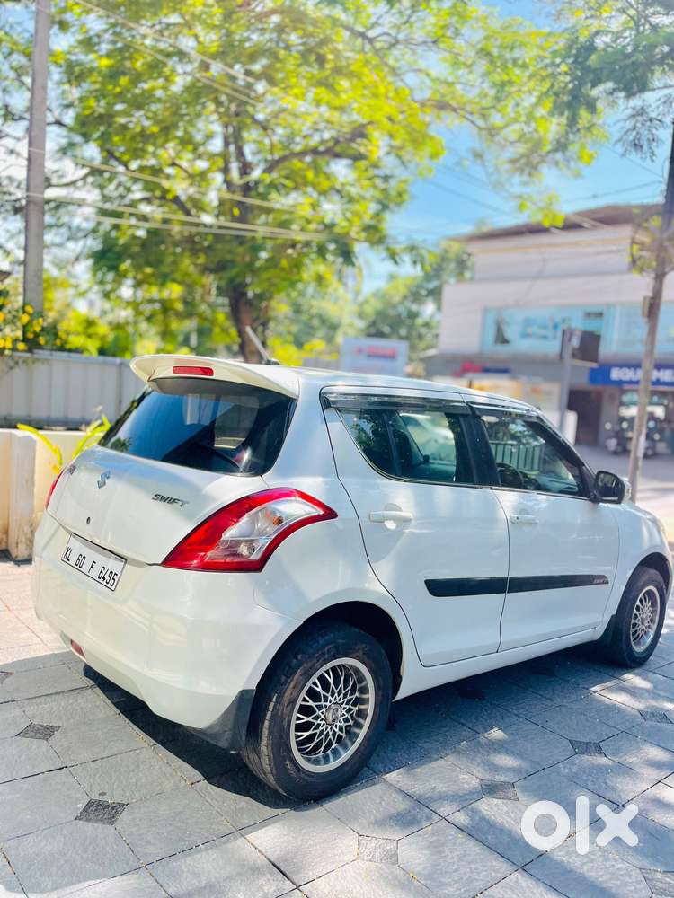 Maruti Suzuki Swift Vxi, 2013, Petrol
