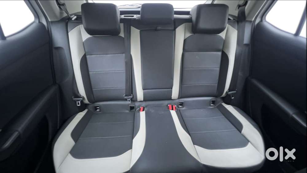 Volkswagen Taigun Topline 1.0 Tsi At (electric Seats), 2021, Petrol