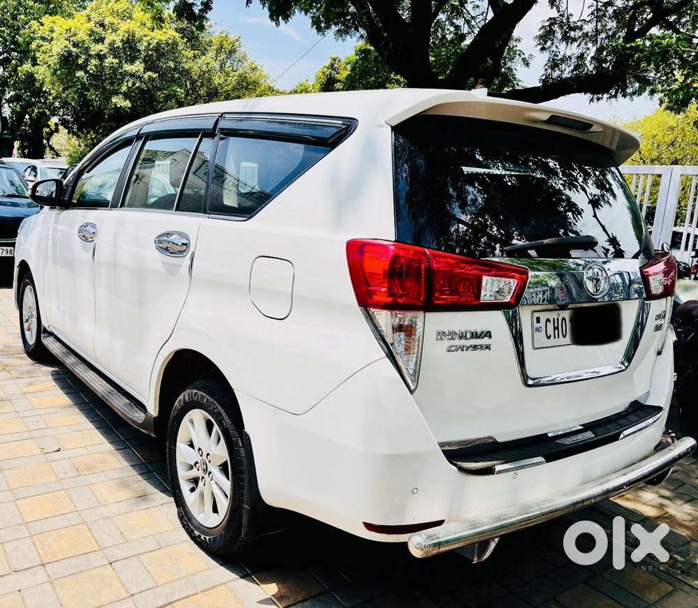 Toyota Innova Crysta 2.4 G Mt 8s, 2019, Diesel